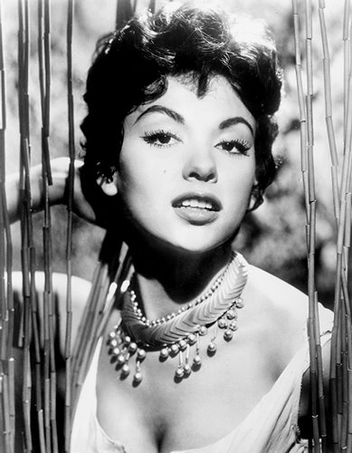 Rita Moreno.jpg