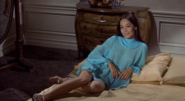 nancy kwan.jpg